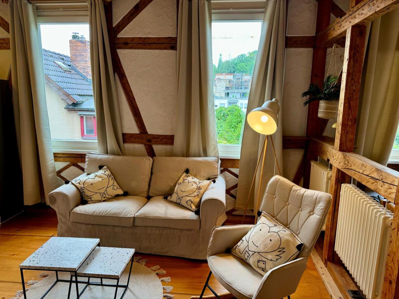 Leopold'S Apartments Mit Garten Und Vesteblick Mitten In 코부르크 외부 사진
